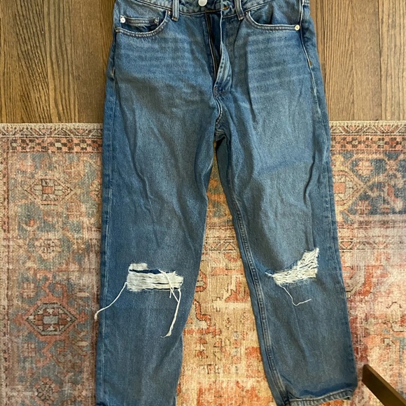 ASOS Florence straight leg jeans with ripped knees - Picture 2 of 6